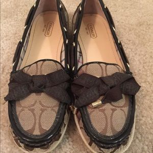 Coach flats